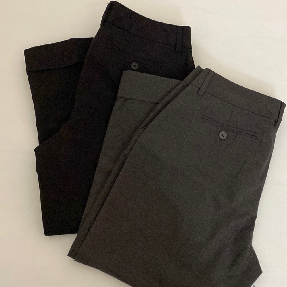 2 Gap dress Capris black and dark gray